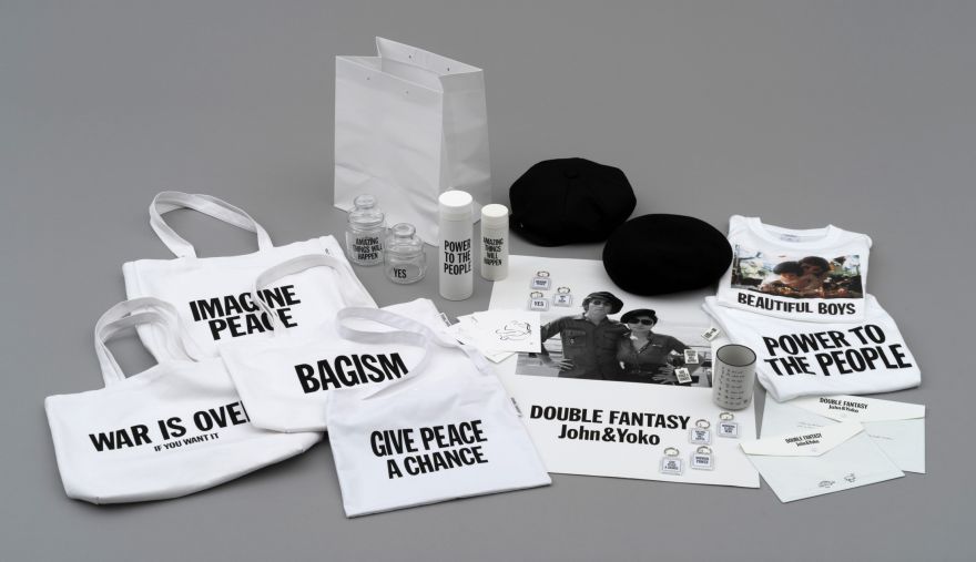 DOUBLE FANTASY - John & Yoko』東京展限定のオフィシャル・グッズ第2